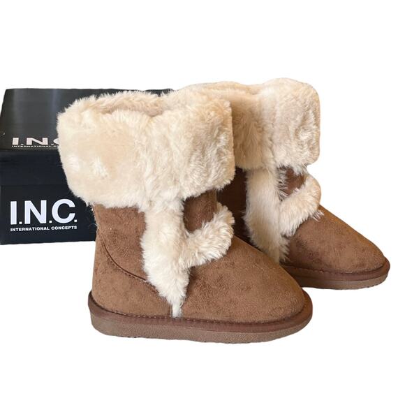 NEW INC Witty Faux Suede Fur BOOTS Little Girls 12 SHOES Chestnut Brown Cream - Picture 4 of 10